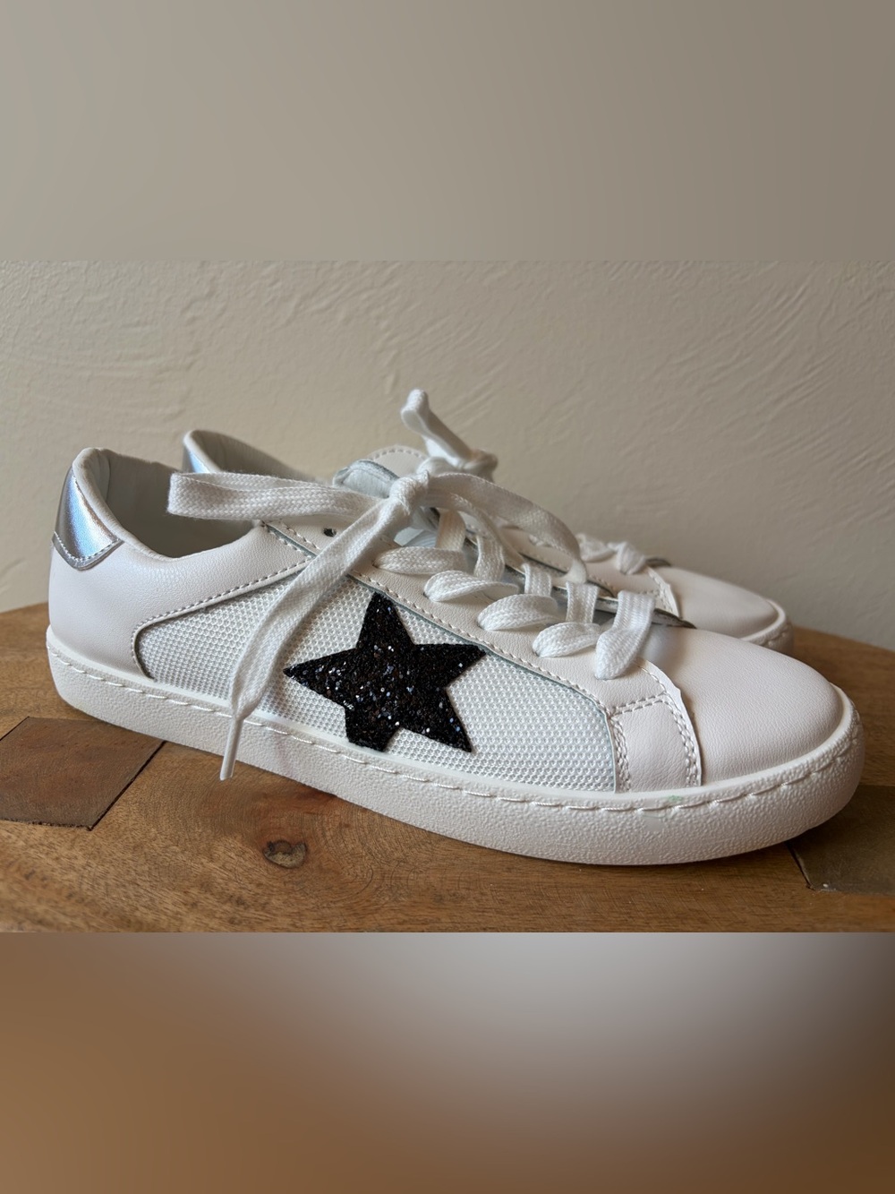VH by Vintage Havana White Sneakers with Black Glitter Star Accent